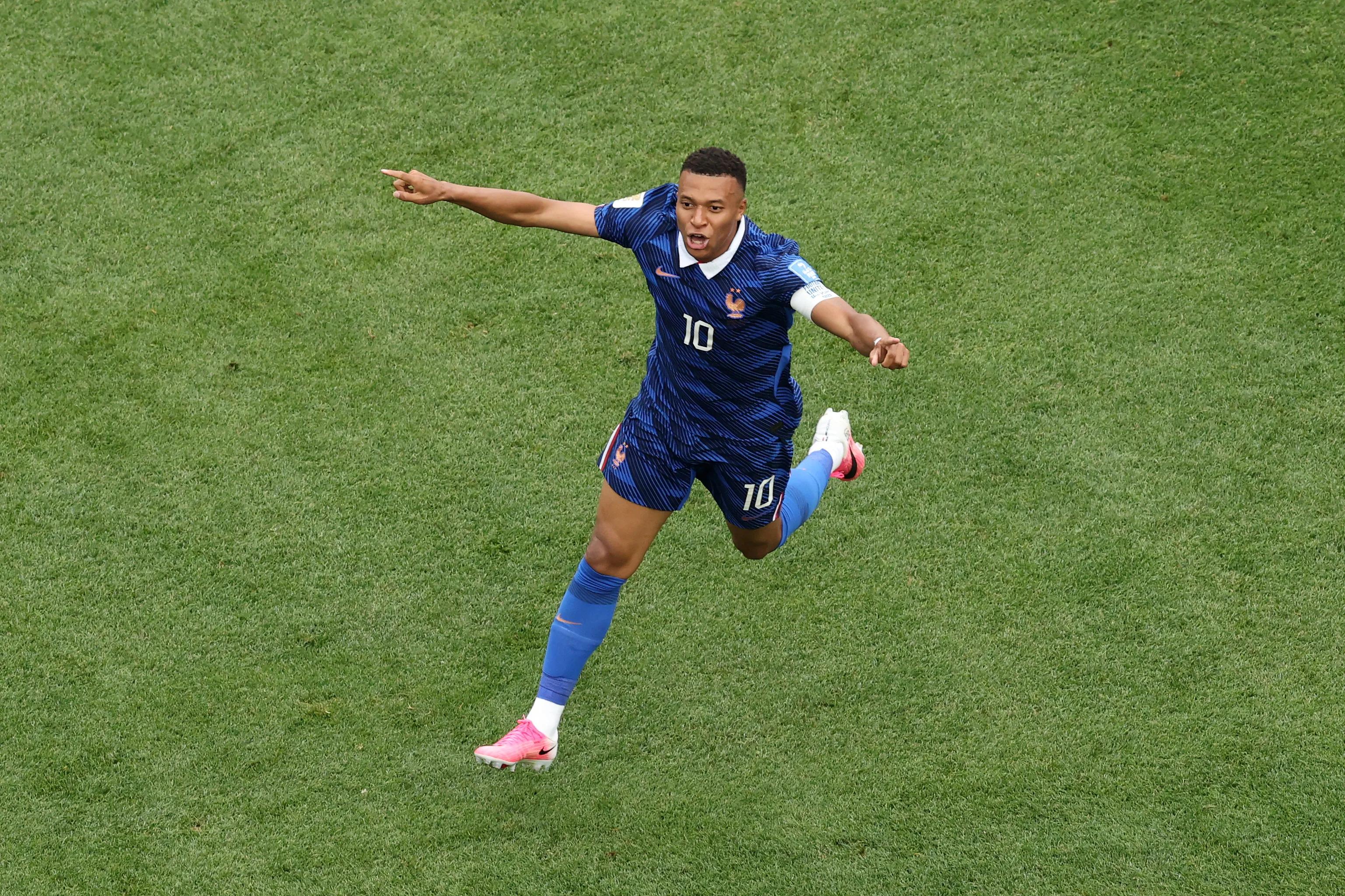 Deschamps' Architecture: France's 4-2-3-1 and the Mbappé Century