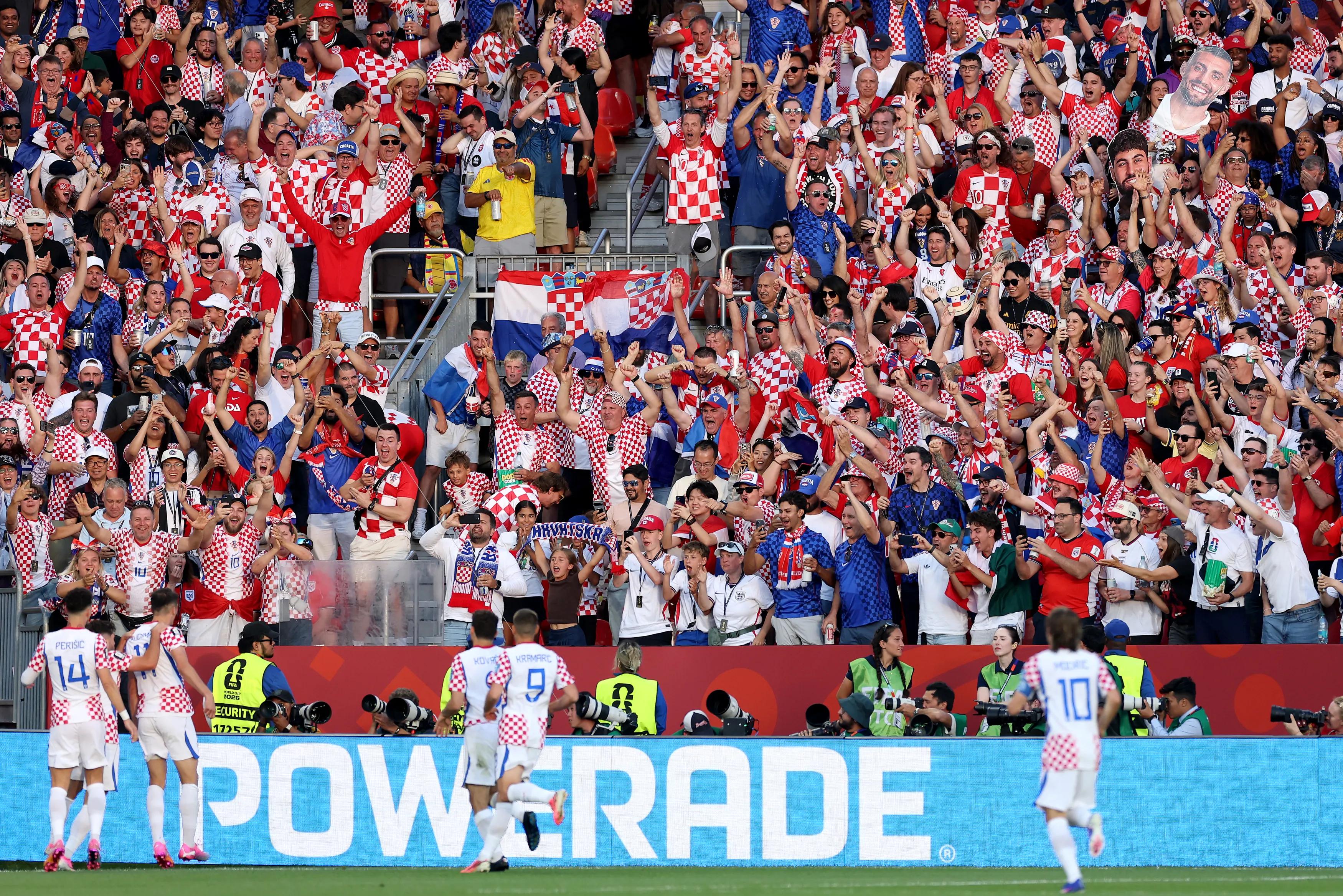 Dalić's Conundrum: Midfield Diamond or Flat 4-3-3 to Unlock Panama?