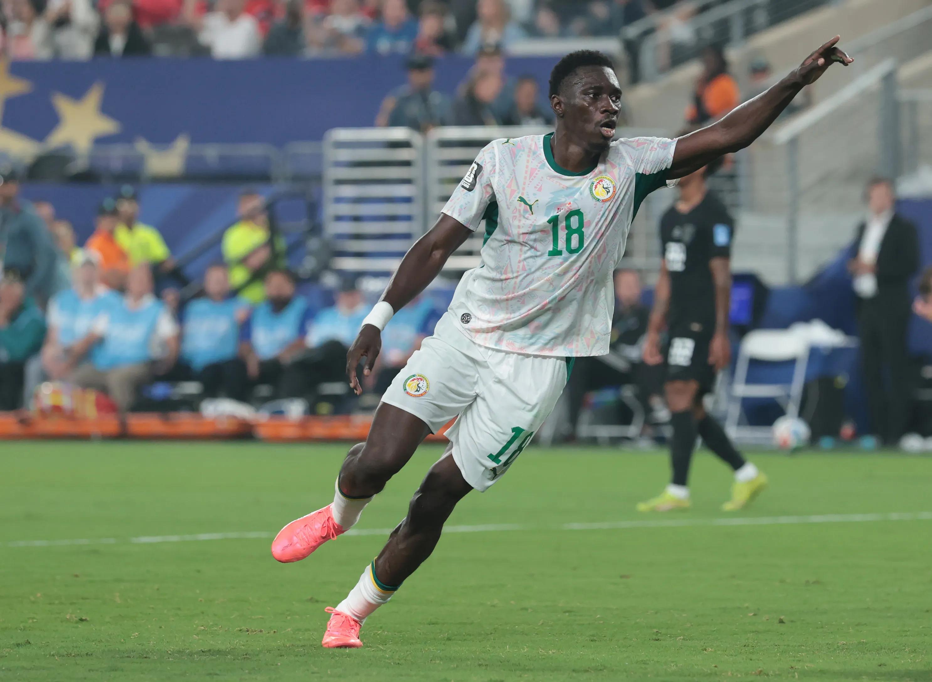 Pape Thiaw's Sarr Deployment: Wing-Back or Inverted Forward?