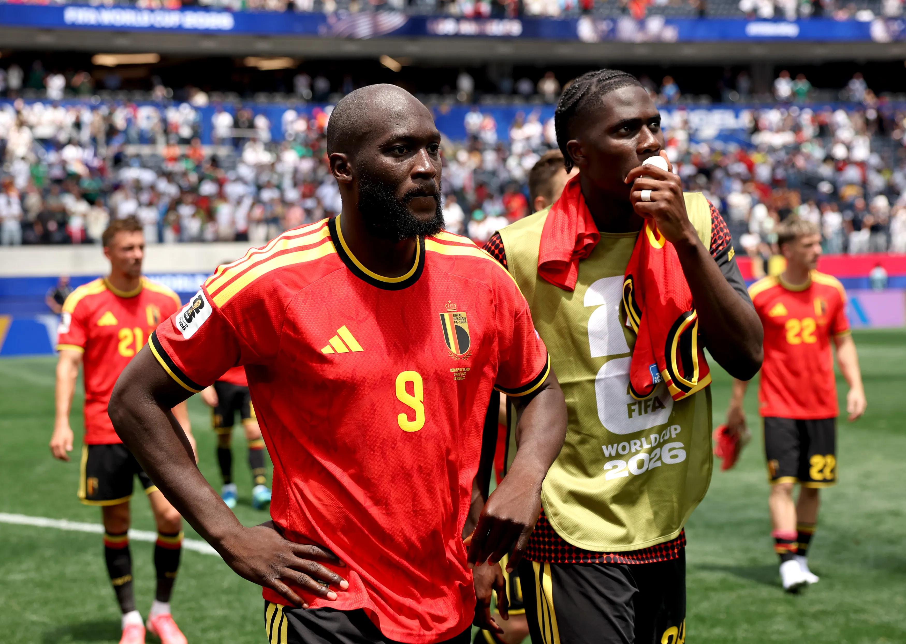 Tedesco's Striker Conundrum: Lukaku Isolation or Dual Forward?