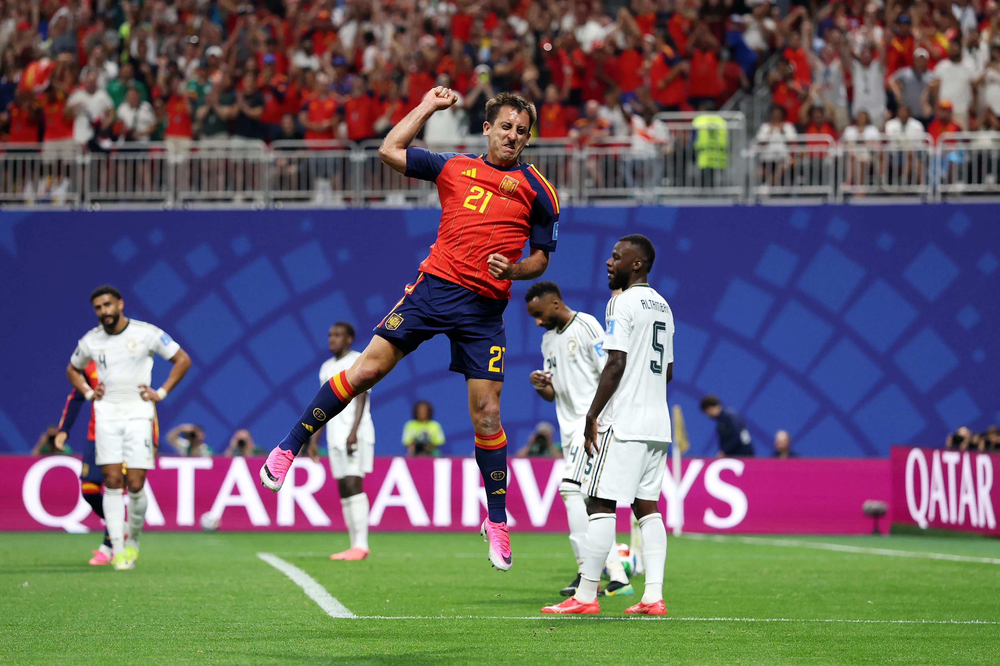 De la Fuente's Statement: Wing Overloads or Central Dominance?